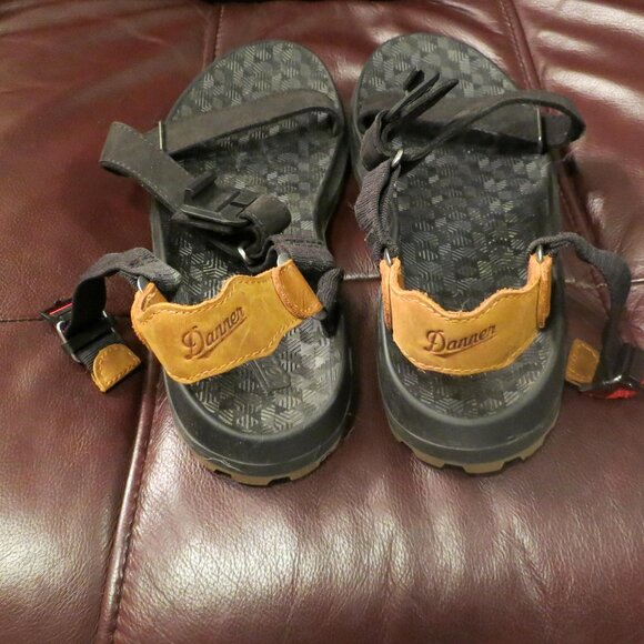 Danner mens sandals size 10 black - Picture 1 of 3
